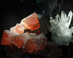 Scientists create improved CO2-absorbing crystals