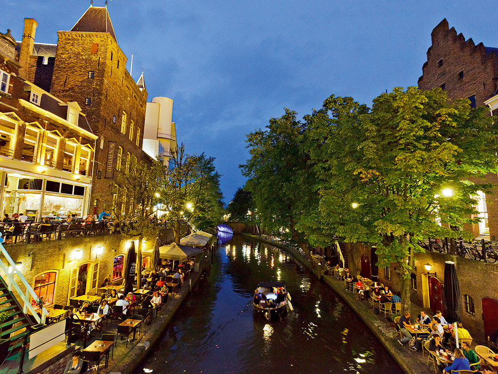 The Oudegracht (or ‘old canal’) runs through the centre of Utrecht. It is just one of the landmarks in the innovative and historic city © Jurjen Drenth