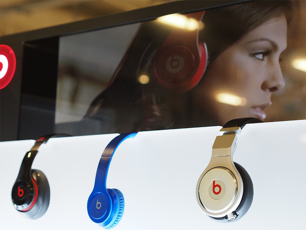 is beats made by apple